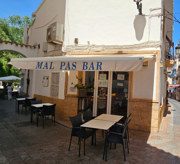 Mal Pas Bar
