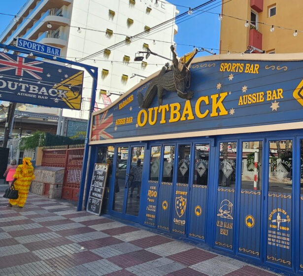 Outback Aussie Bar