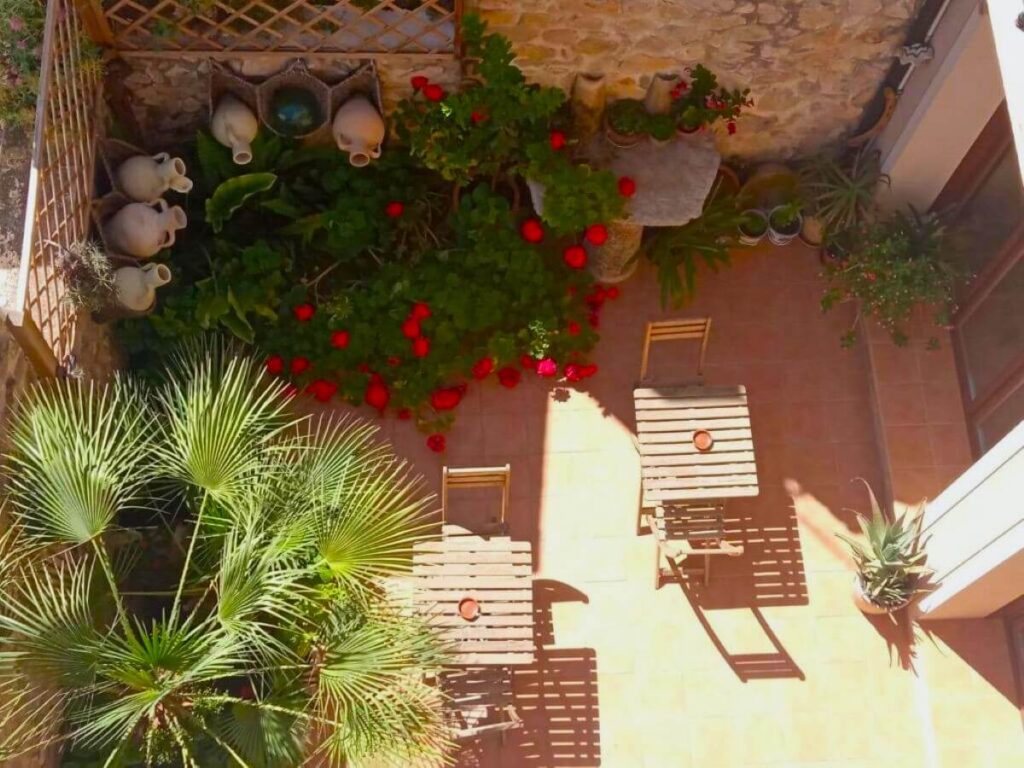 Courtyard, Can Perles, Tarbena.