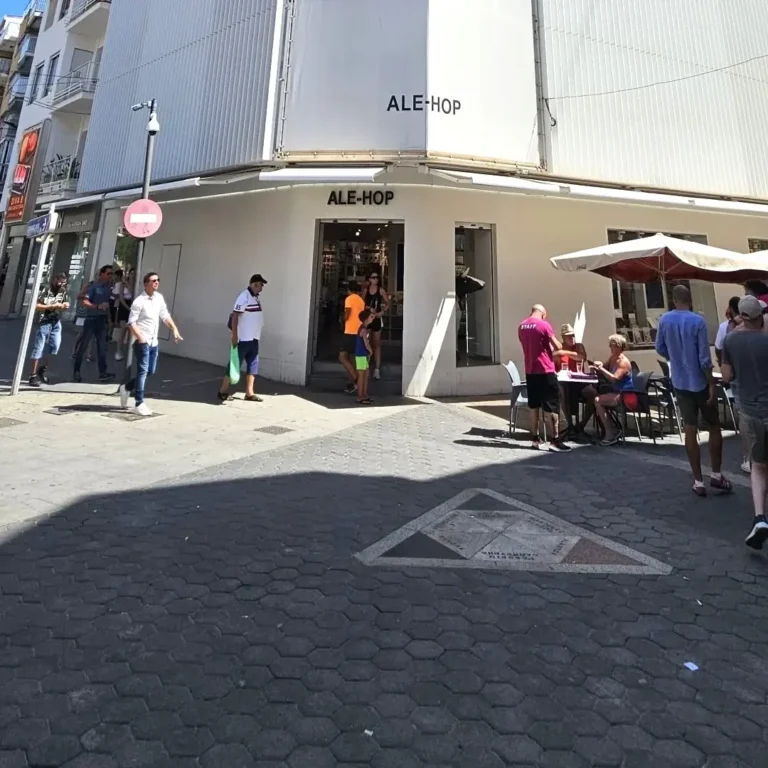 Ale-Hop Shop, Old Town, Benidorm.