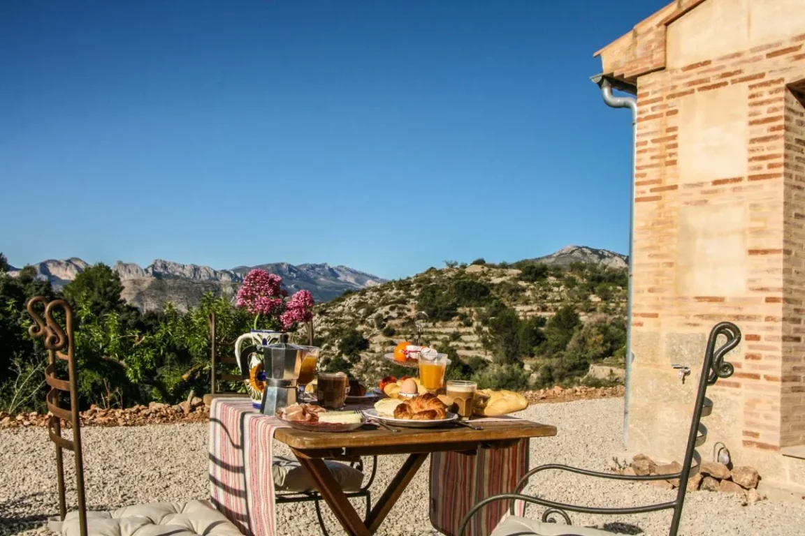 Breakfast at Can Elisa, Tarbena.