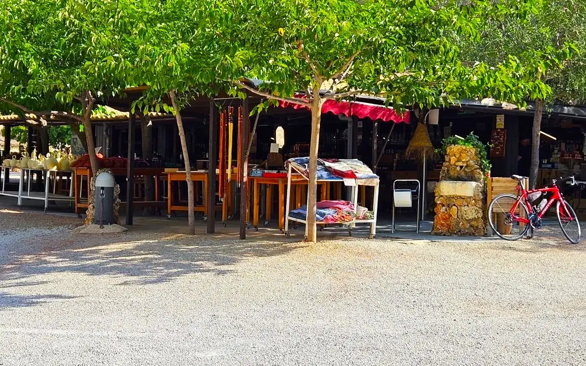 Local shop next to Guadalest Motor Museum.