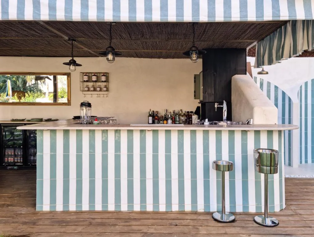 Poolside Bar, Nomad Hotel, Bendiorm.