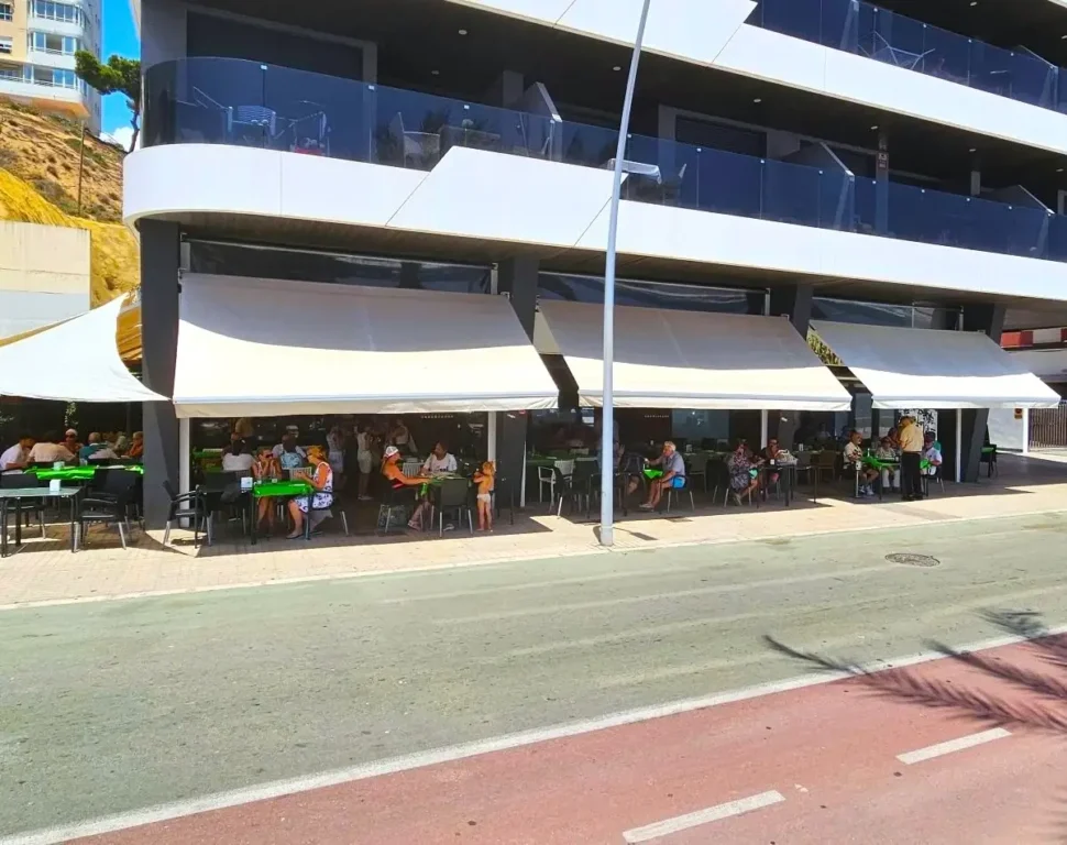 Restaurante L'Aroma, Poniente.