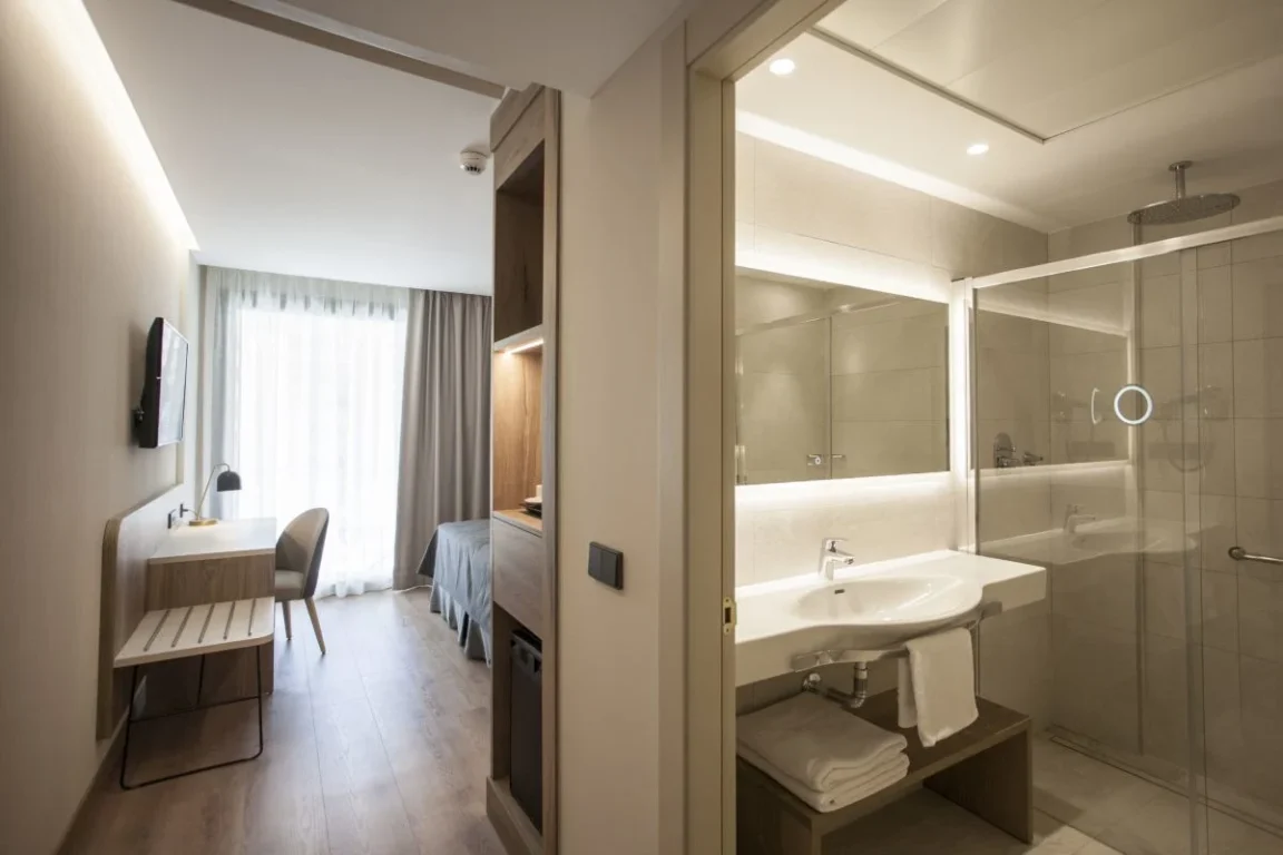 Double Bedroom, Hotel Presidente, Benidorm